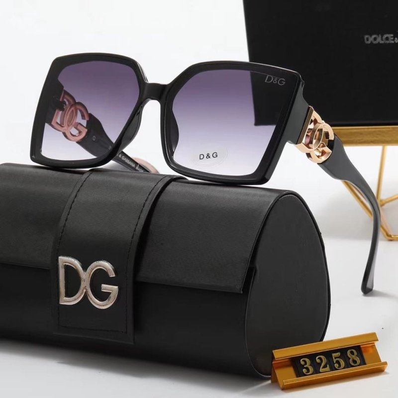 BUY 1 GET 2 – D&G 504r Sonnenbrille + Love Diamonds CR Armband